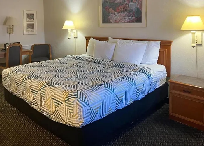 6 Phoenix, Az Midtown Hotel